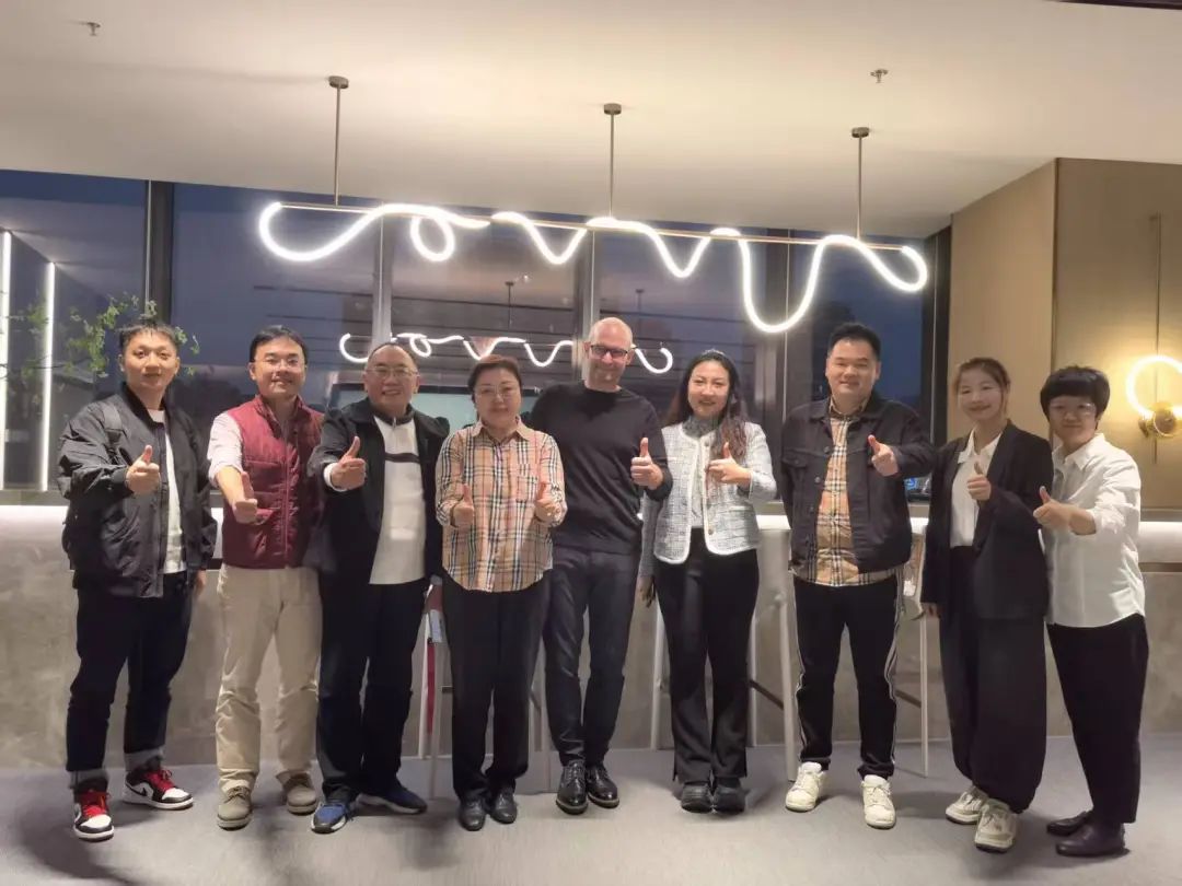 AI时代:与全球CEO探索智能印刷与商业变革