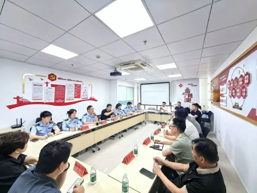 共筑互助平台 改善营商环境 ——奉贤区文化执法大队举办2025年奉贤区印刷协会企业座谈会