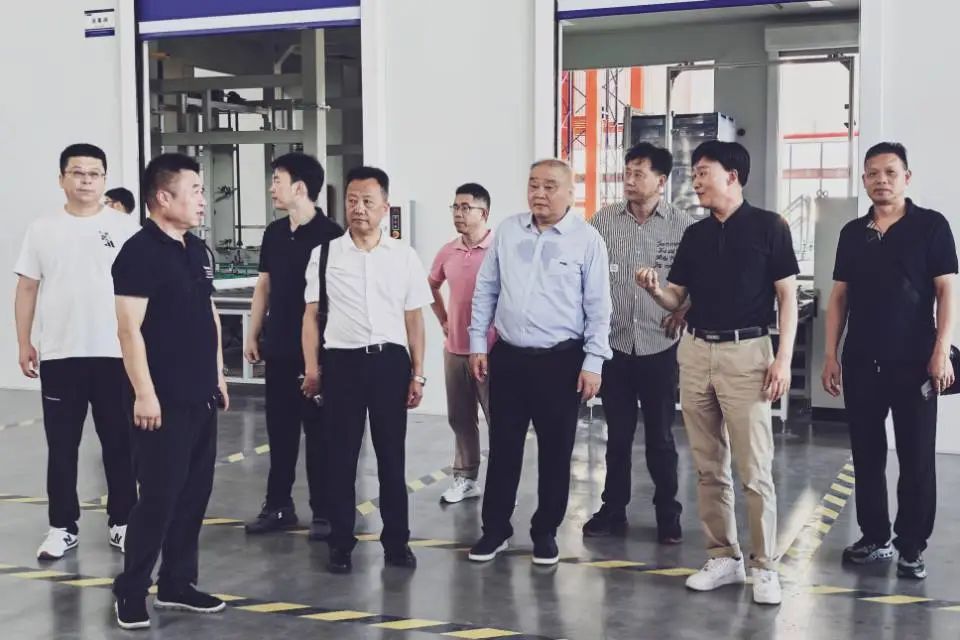 奉贤印协赴安徽明光龙利得 共享智能印刷新视界